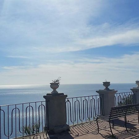 L.T. Metis Hotel Acireale Exterior foto